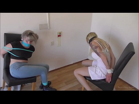 ❤️ Giyohvand / bog'langan va gagged / qayg'u ichida qiz ❤❌ Sifatli pornoda pornoda uz.pornmega-com.ru ☑